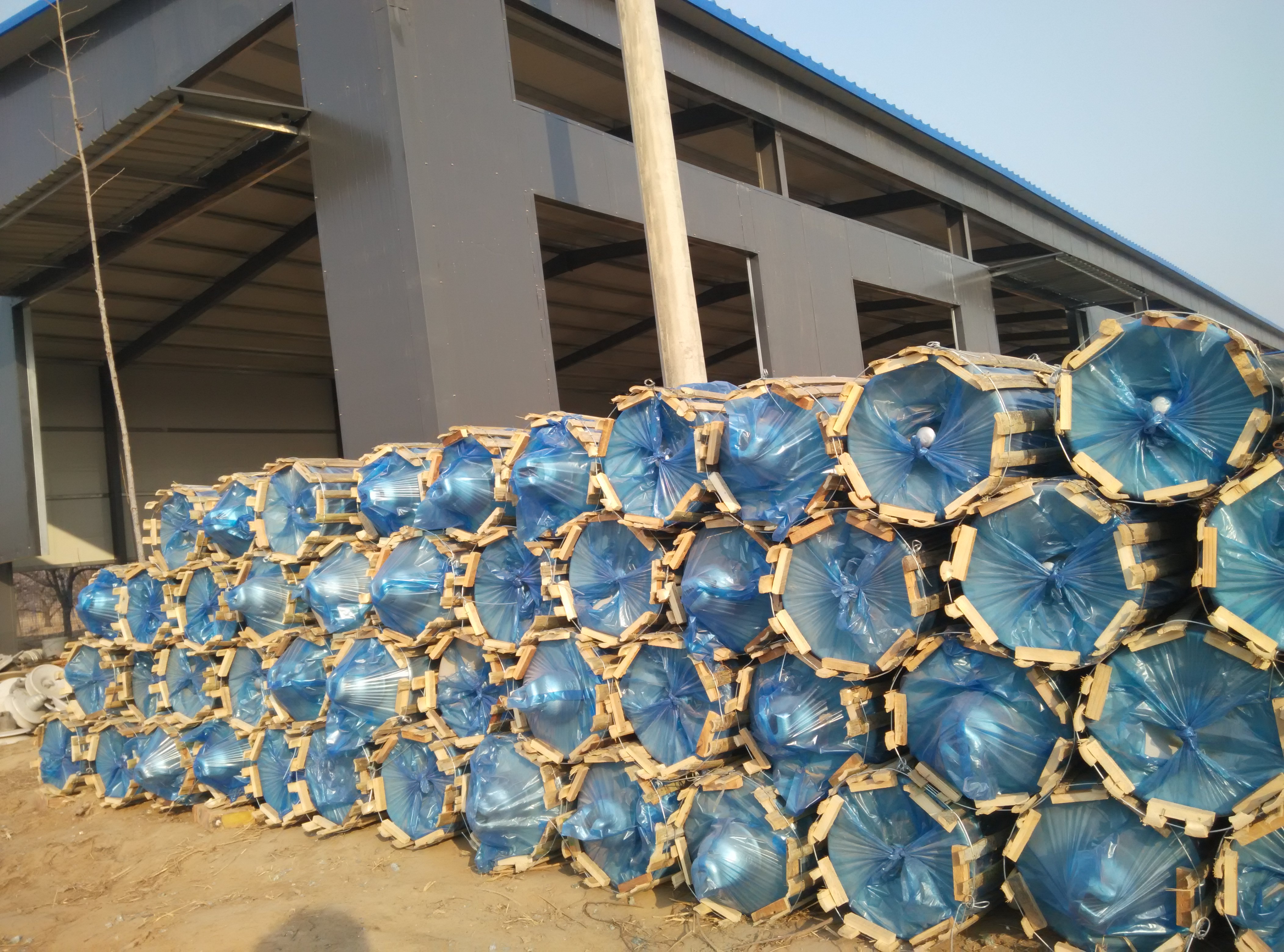 沧州市XWP1-70悬式瓷绝缘子厂家供应XWP1-70悬式瓷绝缘子
