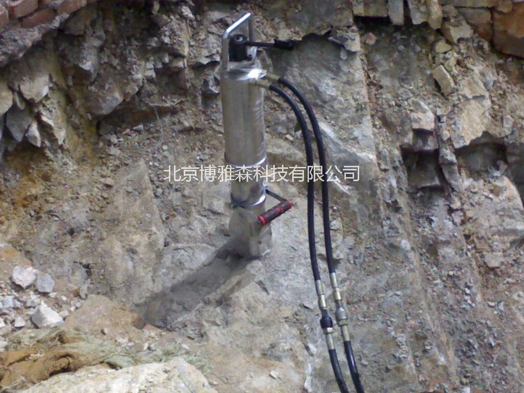 供应矿山液压劈裂机、岩石分裂机、开石