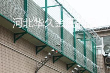 供应用于监狱隔离防护的Y型柱护栏