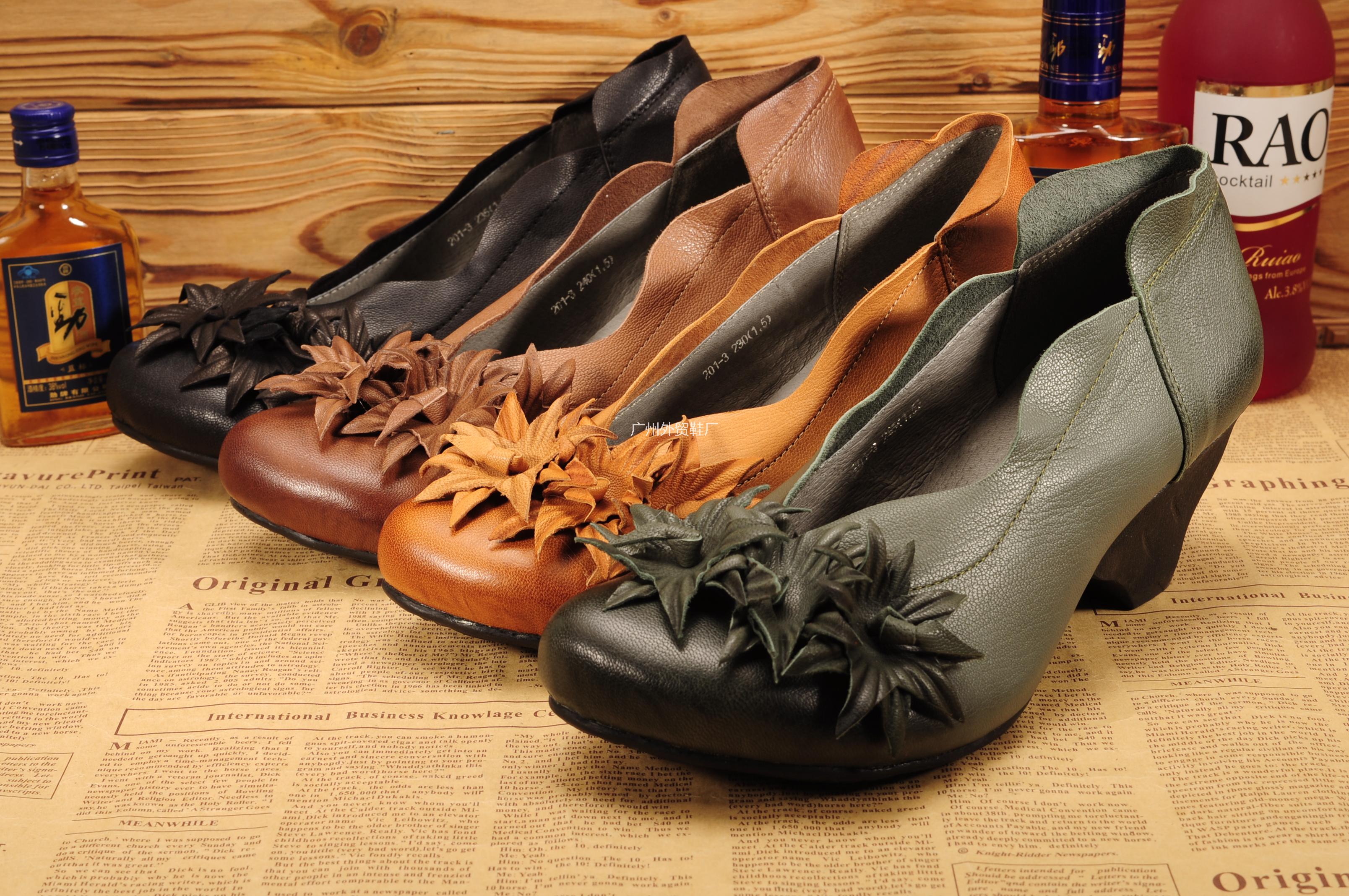 广州女鞋鞋厂批发外贸个性真皮休闲舒适坡跟粗跟中跟女士单鞋皮鞋