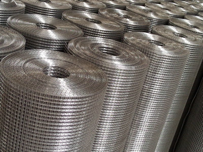 河北电焊网厂家供应用于养殖的浸塑电焊网