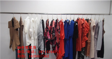 中老年服装尾货 用于便宜的中老年服装尾货，北京中老年服装尾货批发