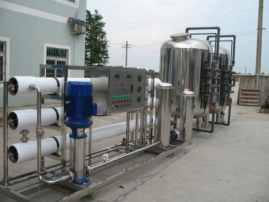 供应桶装水生产全套设备，纯水设备，水处理工艺