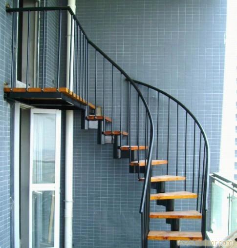 青岛轻钢结构楼梯制作安装旋转楼梯批发