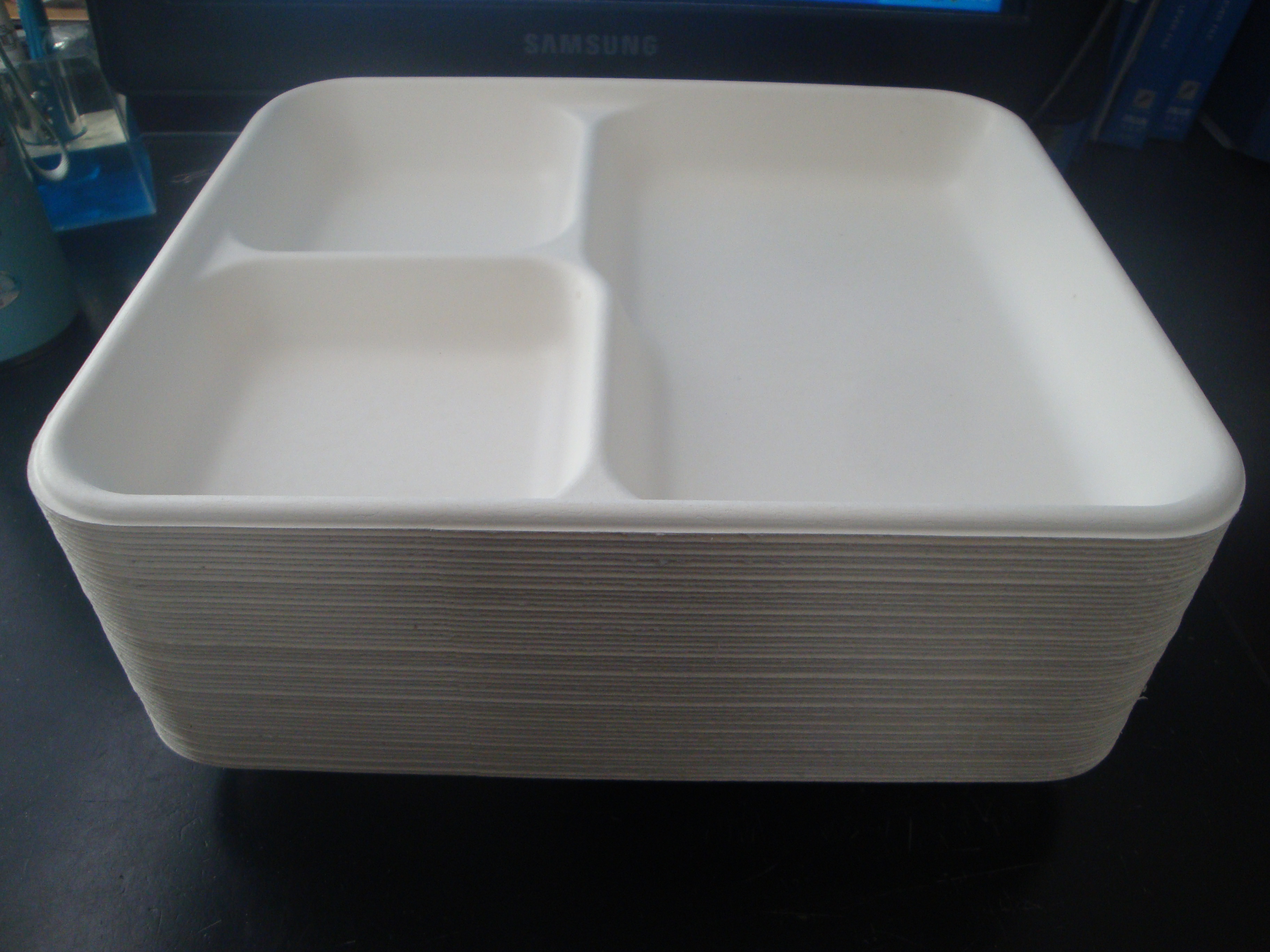 供应山东纸盘SC-324厂家，环保餐盒，一次性打包盒，一次性餐具报价，可降解环保餐具图片