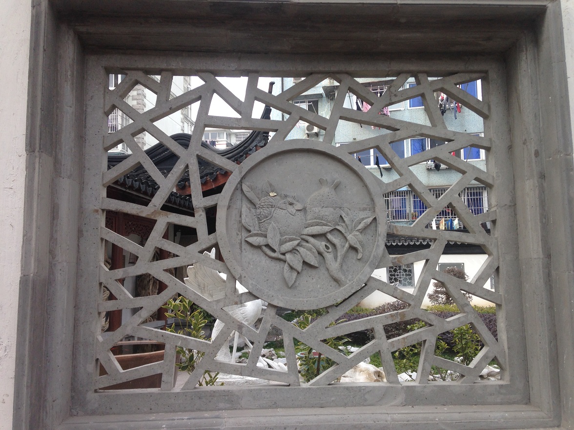供应窗棂 石雕古建窗花 透雕花窗