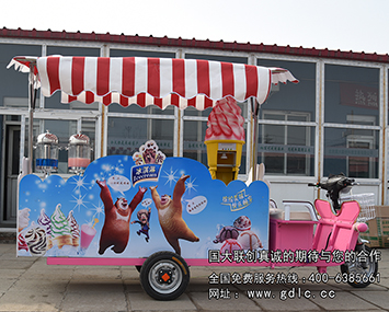 供应用于冰淇淋制作的冰淇淋车—多功能美食小吃车
