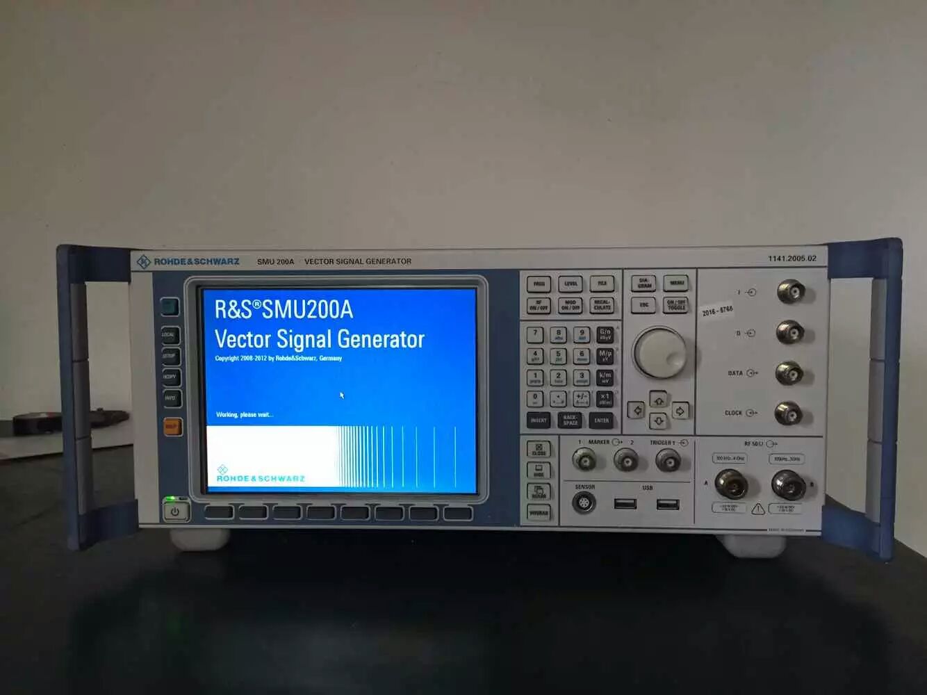 供应二手信号发生器SMU200A，矢量信号发生器，二手仪器回收价格图片