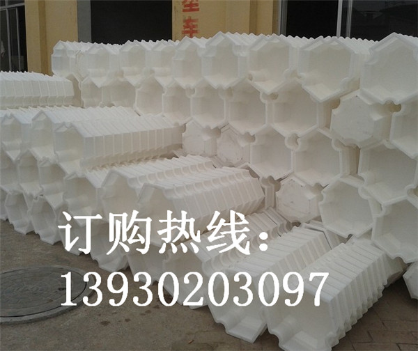 供应水泥砖塑料模具厂家