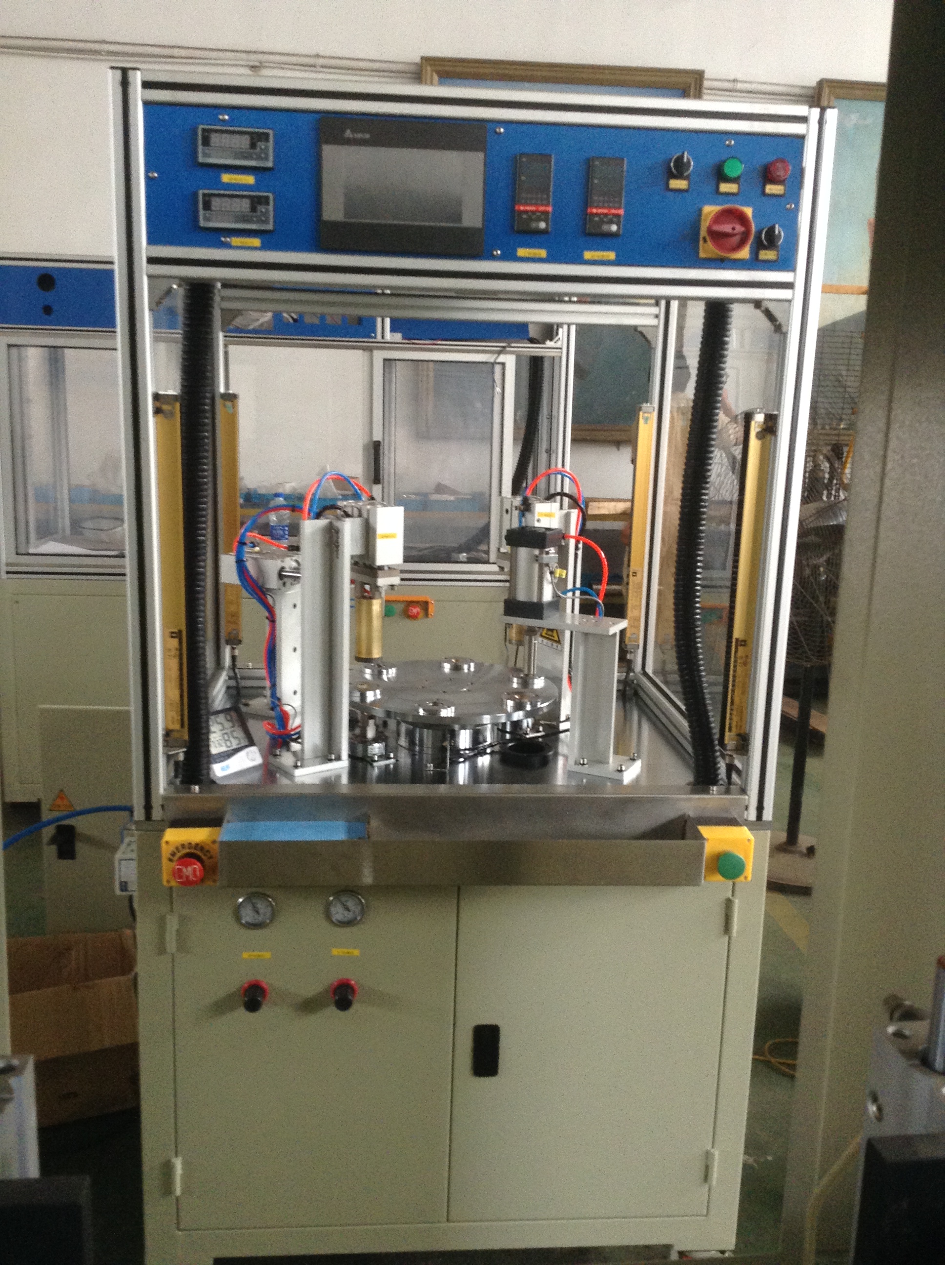滤芯焊接机 ，滤芯生产线 专业滤芯厂家的设备供应商