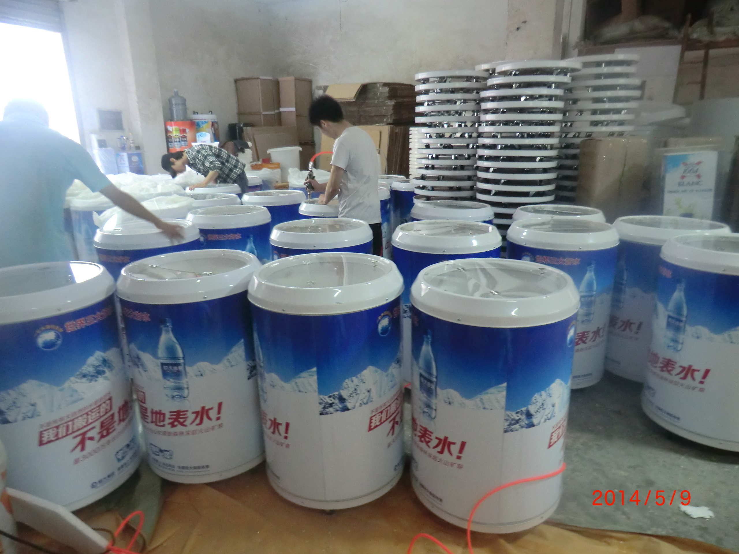 工厂定制抗压耐用ABS罐形冰桶 饮料促销道具广告促销冰桶 广州冰桶厂家