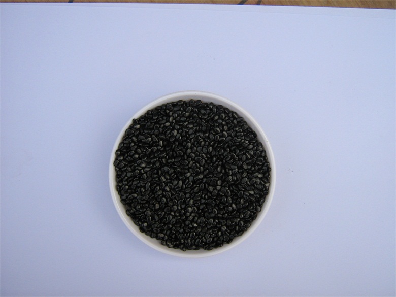 供应用于塑料着色的供应6070黑色母粒 色母粒生产