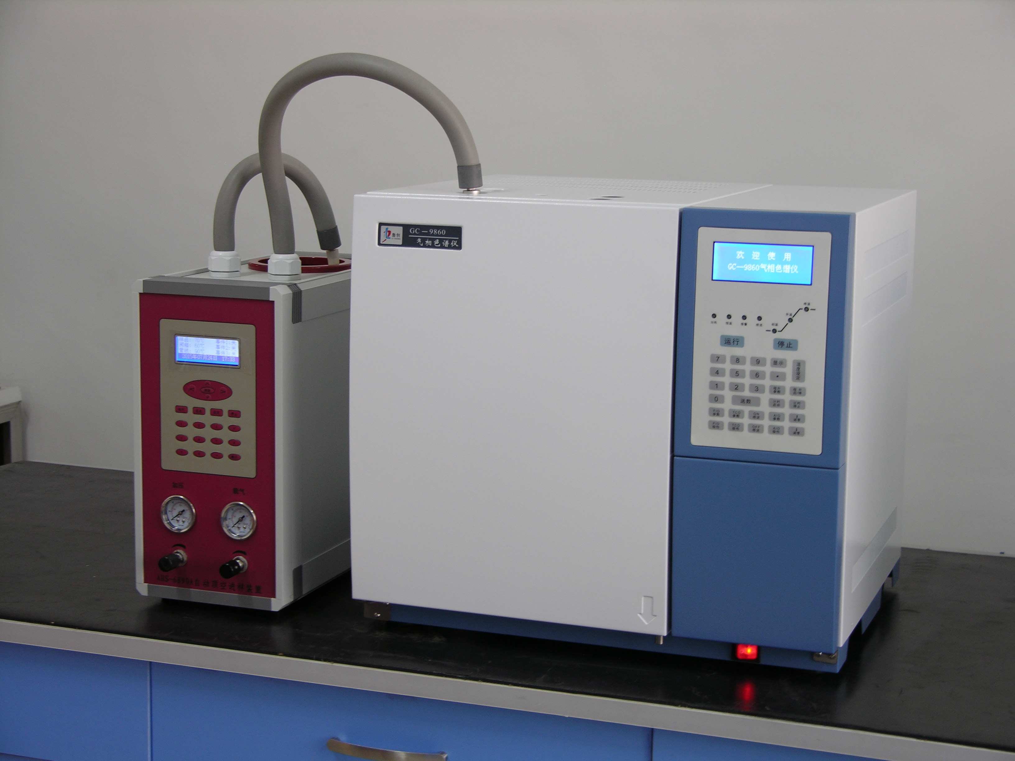 新型气相色谱仪检测反光布中乙酸乙酯的残留图片
