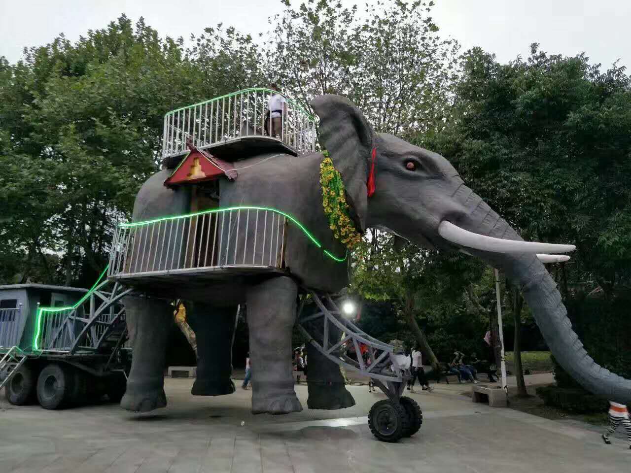 巡游机械会喷水大象展览出租