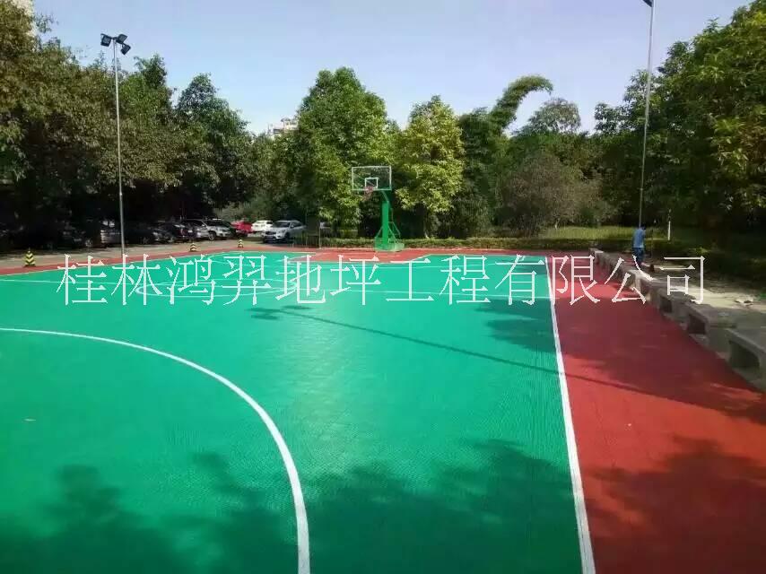 桂林市广西幼儿园地面运动地板厂家广西幼儿园地面运动地板，幼儿园地板室外地面价格，幼儿园走廊地面