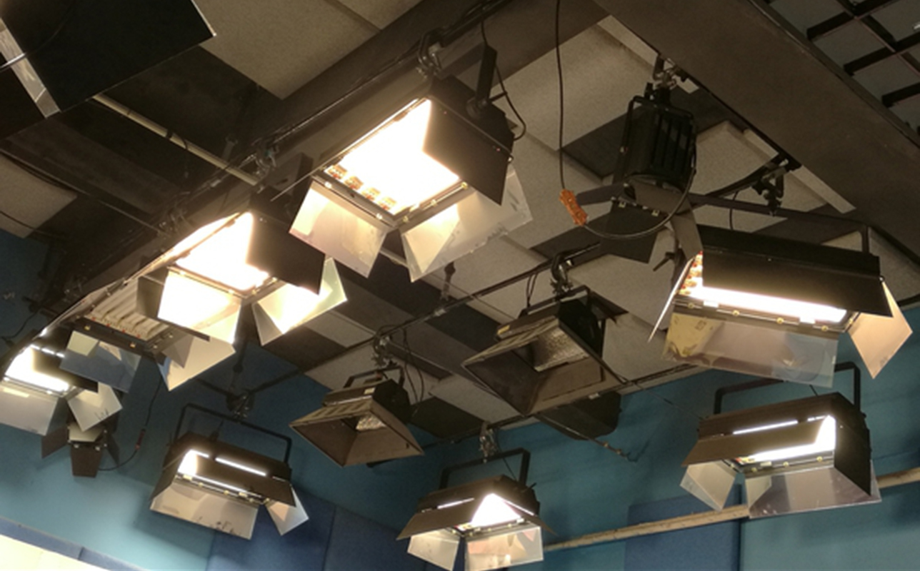 锐阳视讯虚拟演播室灯光设计方案 摄像抠像灯光设计舞台灯光设计