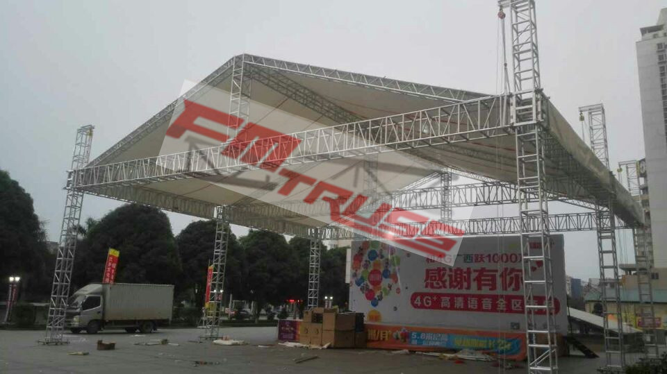 供应演出器材移动舞台钢化玻璃舞台， 广州丰名演出器材厂家