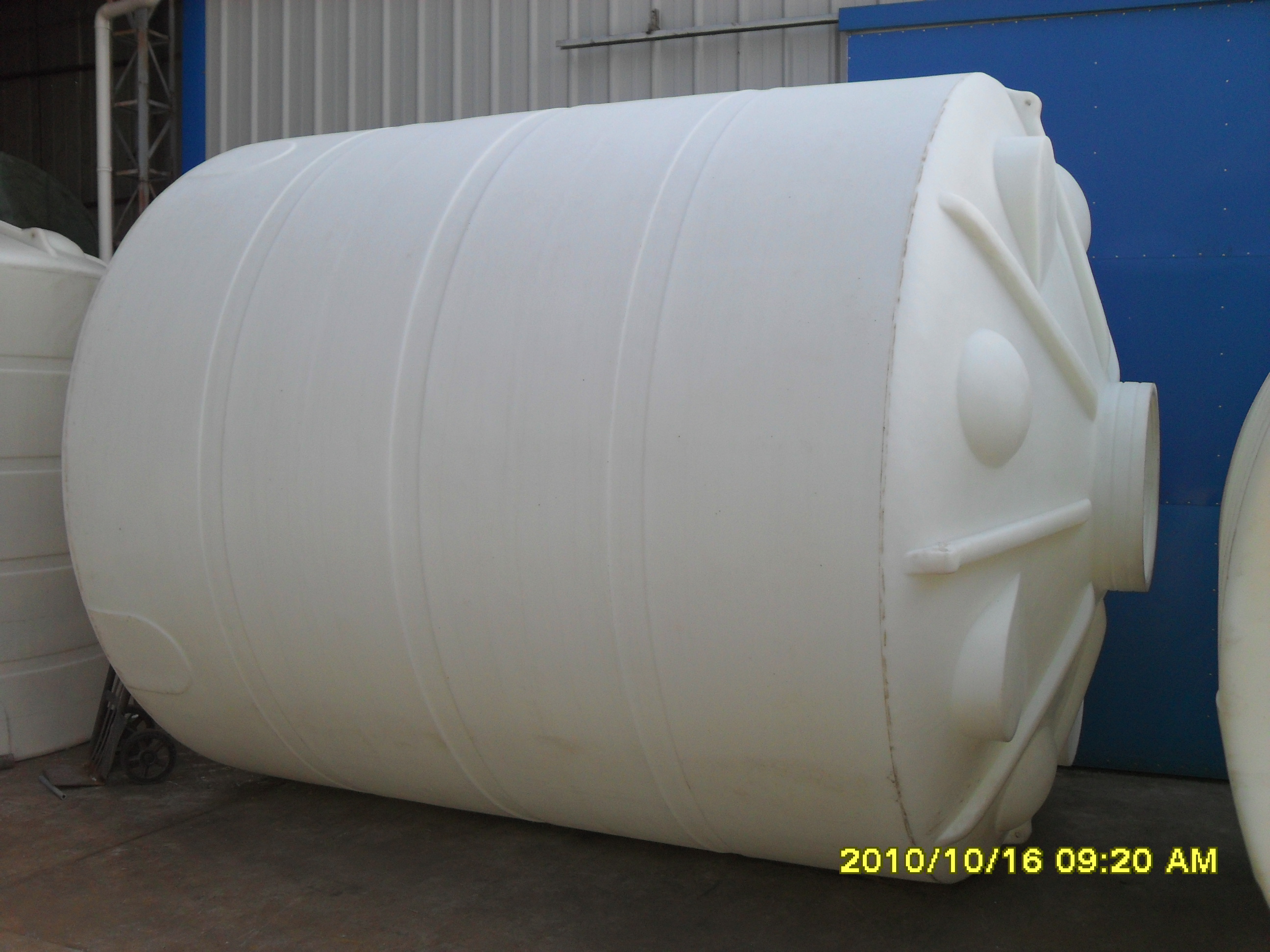 湖北咸宁5吨塑料水箱厂家直销 湖北咸宁5吨塑料储罐厂家直销