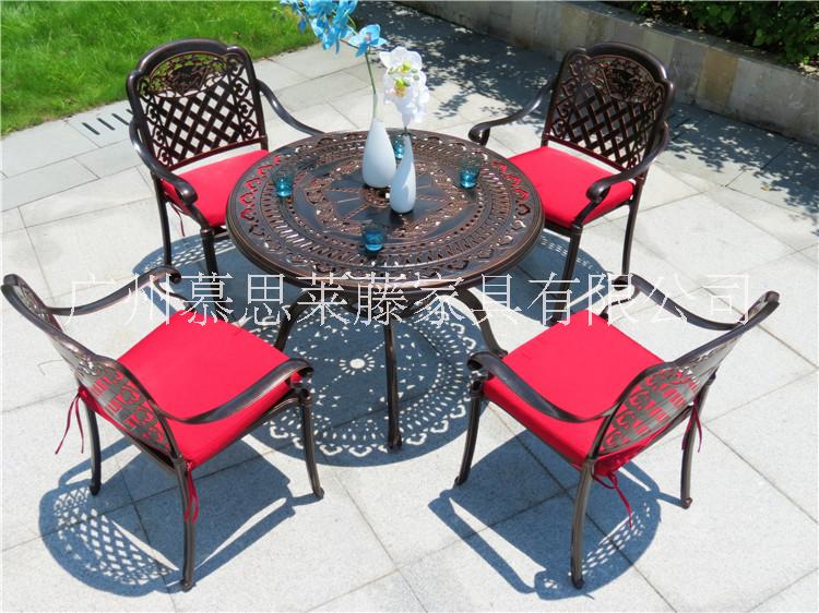 铸铁桌椅组合五件套 铸铝家具 花园铸铝桌椅 铸铁桌椅组合五件套 MSL-5519