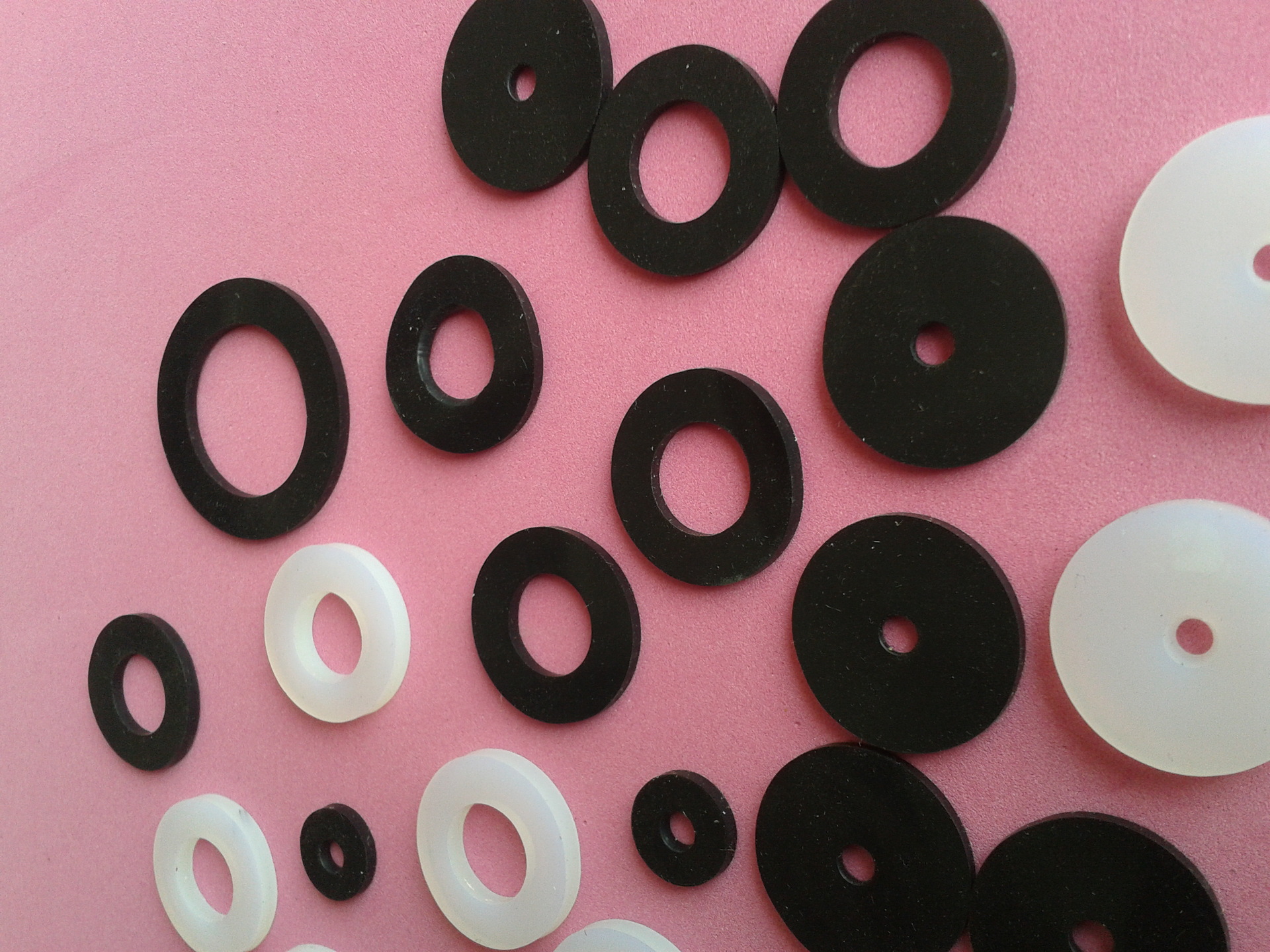硅胶垫优良的绝缘性，耐高温环保安全食品级硅胶垫 东莞硅胶垫硅胶圈