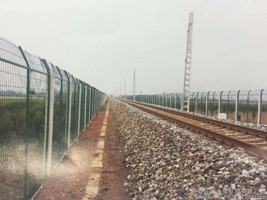 铁路围栏网铁路护栏网铁路绿色框网铁路围栏网铁路护栏网铁路绿色框网厂家直销。