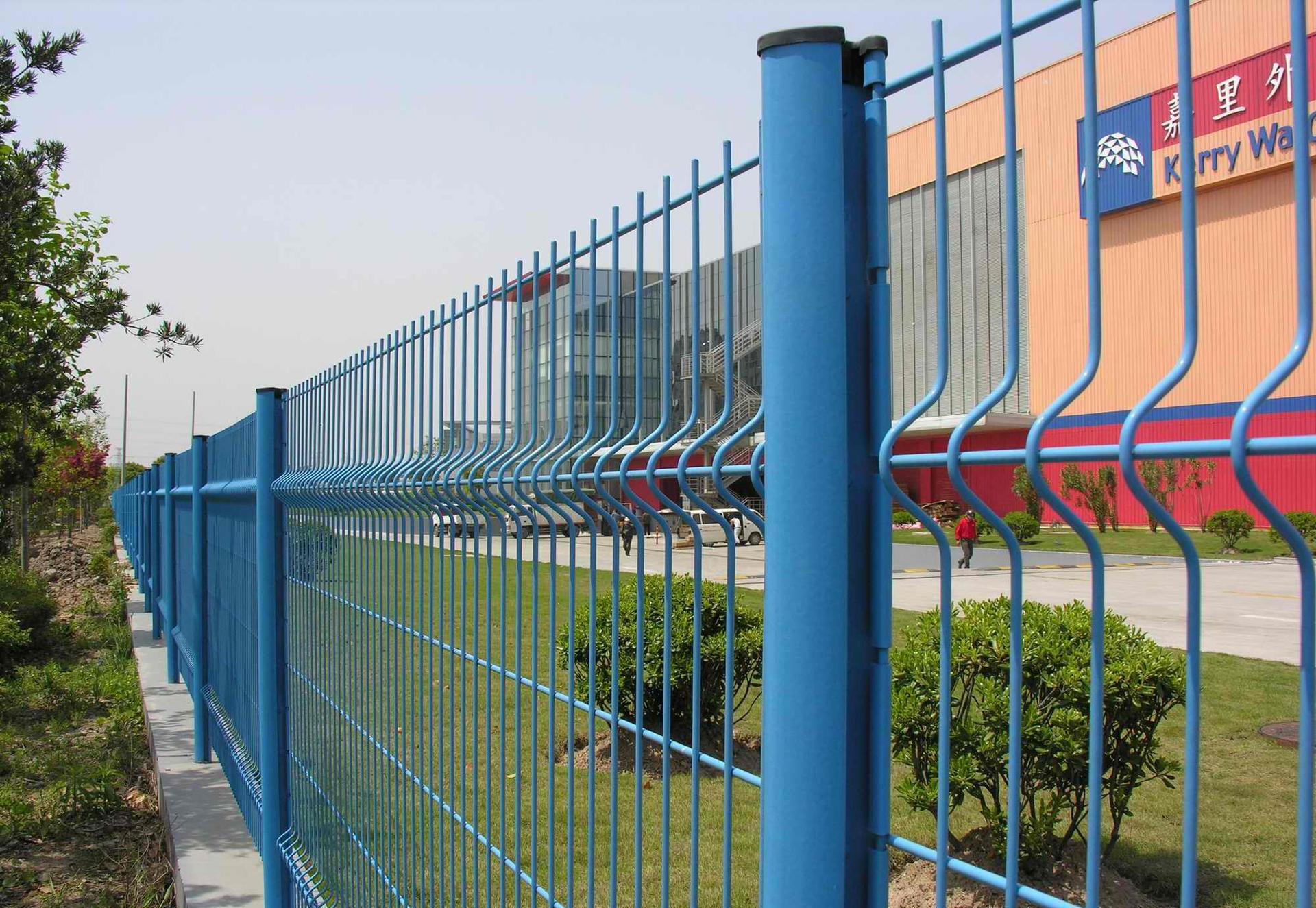 河北三角折弯护栏生产厂家 河北三角折弯护栏安装技术 河北三角折弯护栏介绍图片
