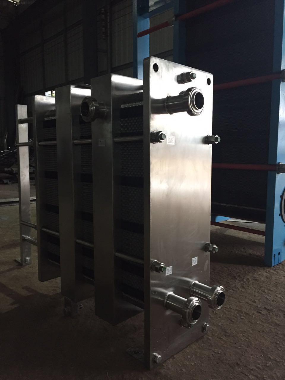 油冷器水水冷却器供应板式换热器油冷器水水冷却器莱宁厂家直销