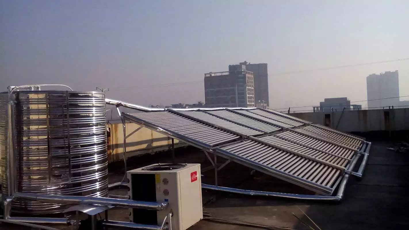 横县学校太阳能、空气能热水系统