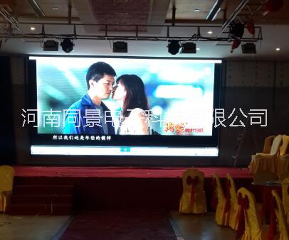 室内高清LED形象宣传屏幕也用于橱窗显示酒吧舞台演出背景