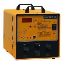 充电器，通常指的是一种将交流电转换为低压直流电的设备。