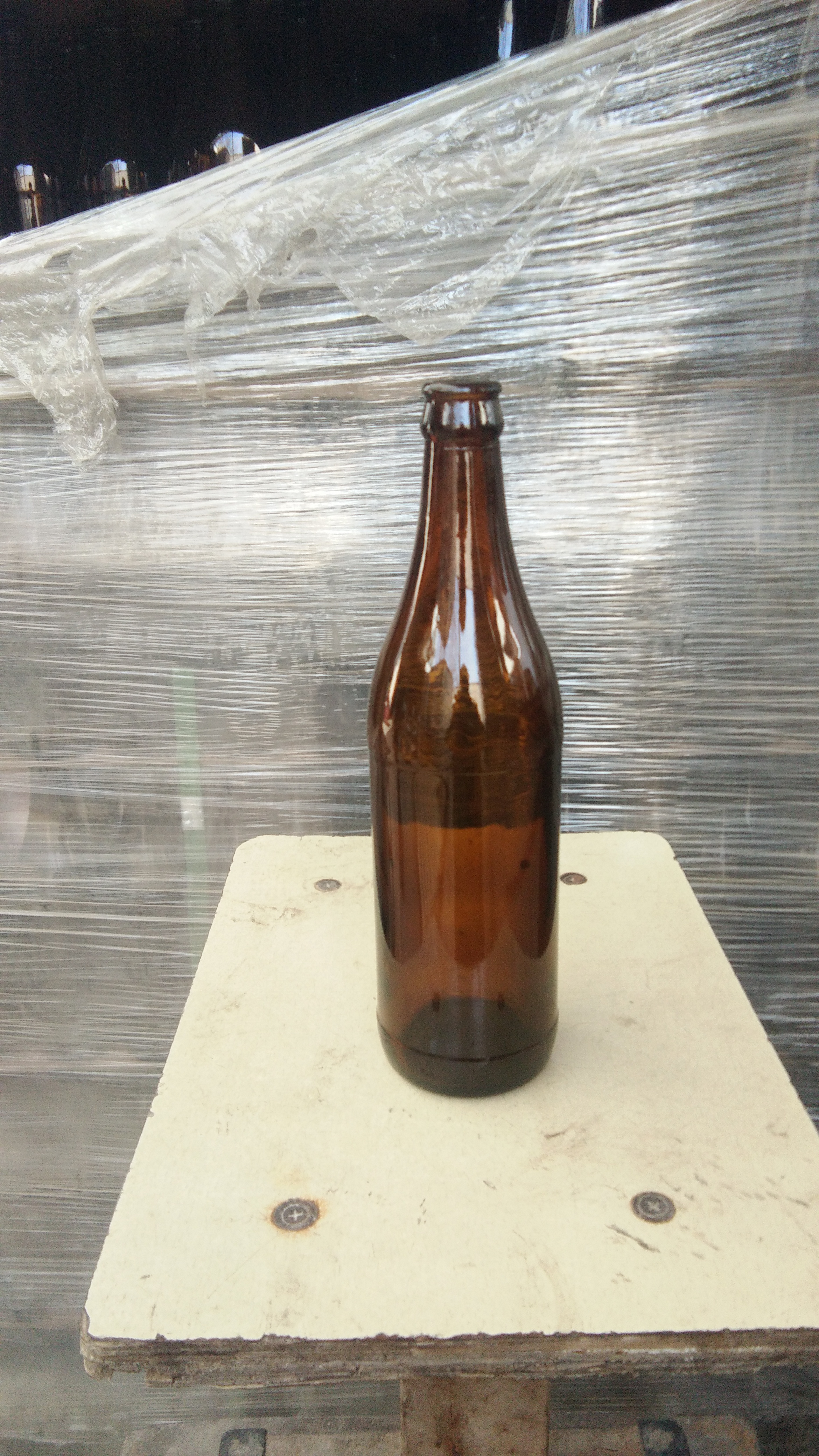 徐州市棕色啤酒瓶空玻璃瓶汽水饮料瓶厂家