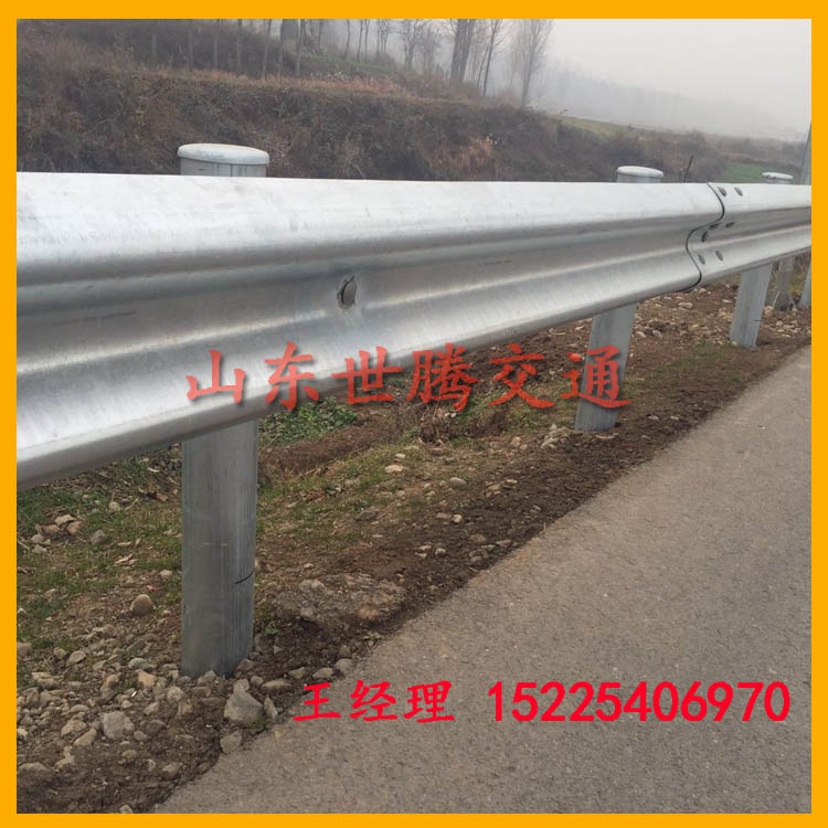 江西九江波形护栏板价格 热镀锌高速公路波形护栏防撞护栏含施工安装