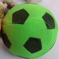 厂家批发戏水玩具弹力球芯 水上弹跳球 TPR包布球发泄球握力球图片