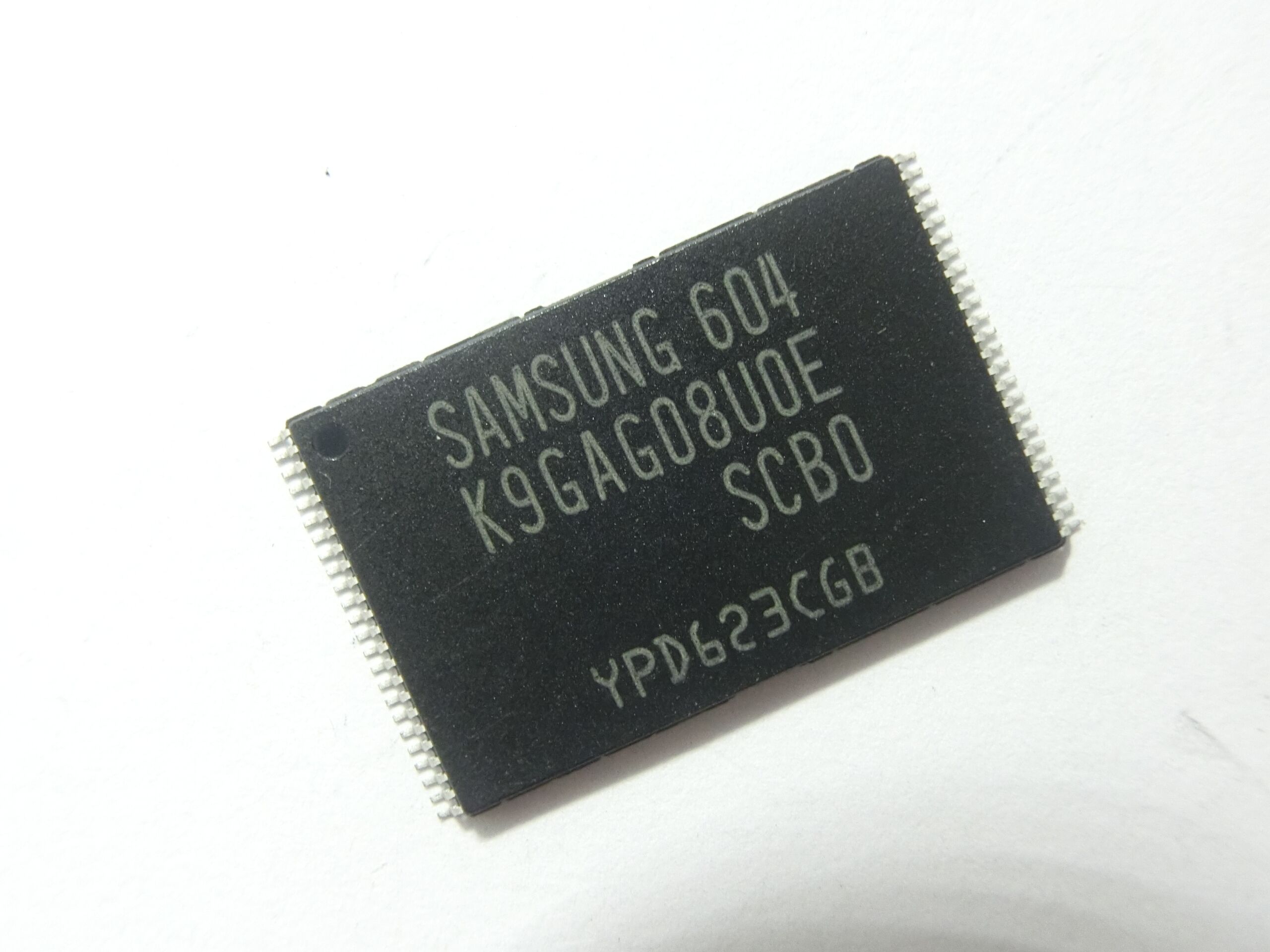 K9GAG08UOE-SCBO 三星 2G存储IC芯片 电子元器件配套