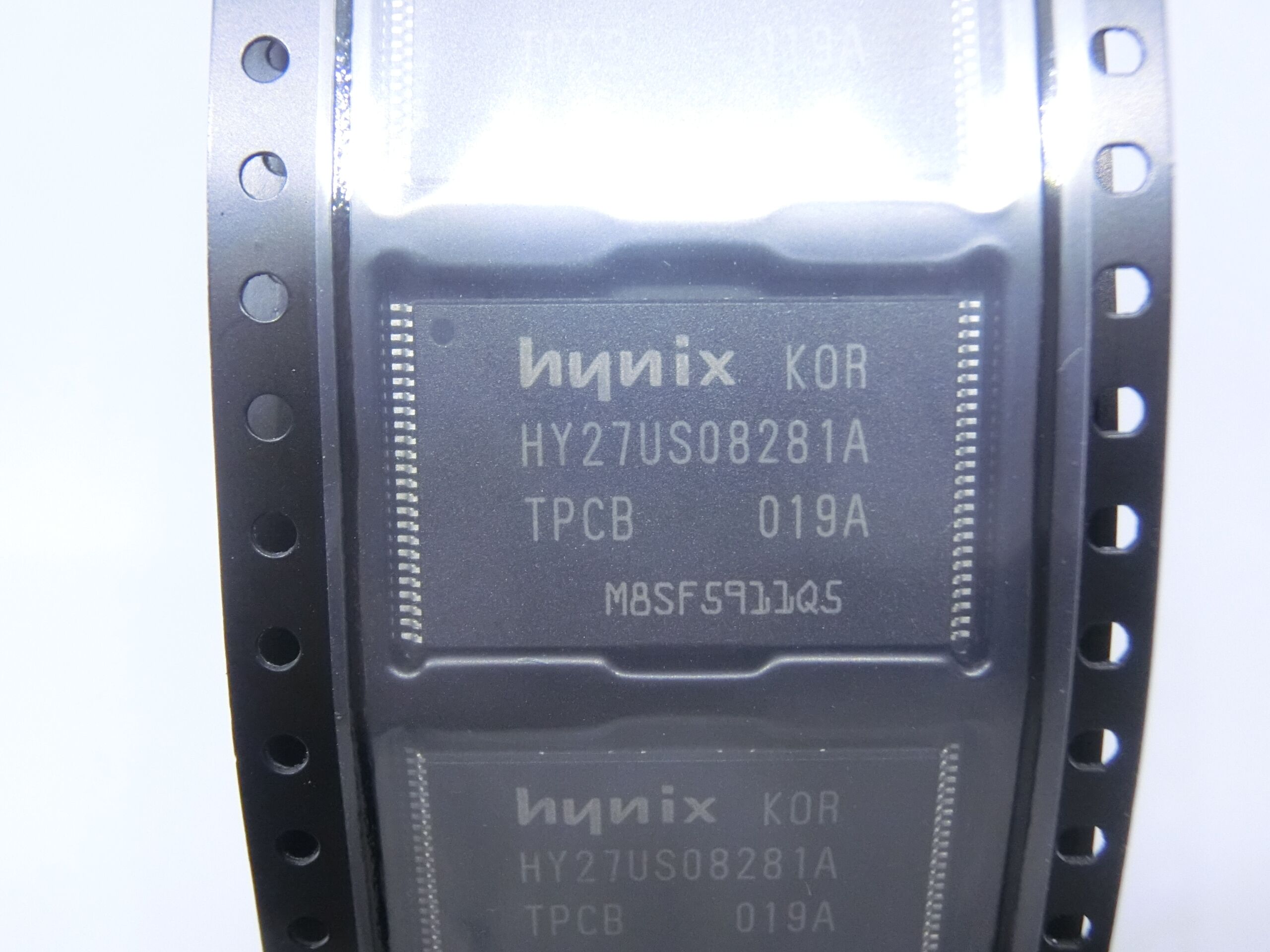 全新进口原装 HY27US08281A-TPCB HYNIX TSOP48封装、存储器闪存IC