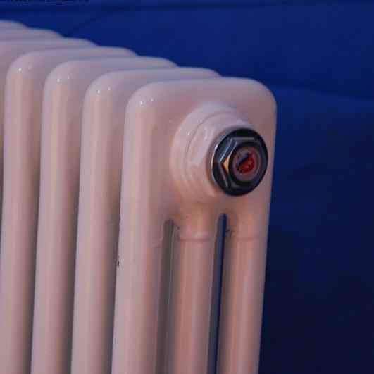 钢三柱暖气片 GZ306钢三柱暖气片 GZ308钢三柱散热器 钢制暖气片厂家图片