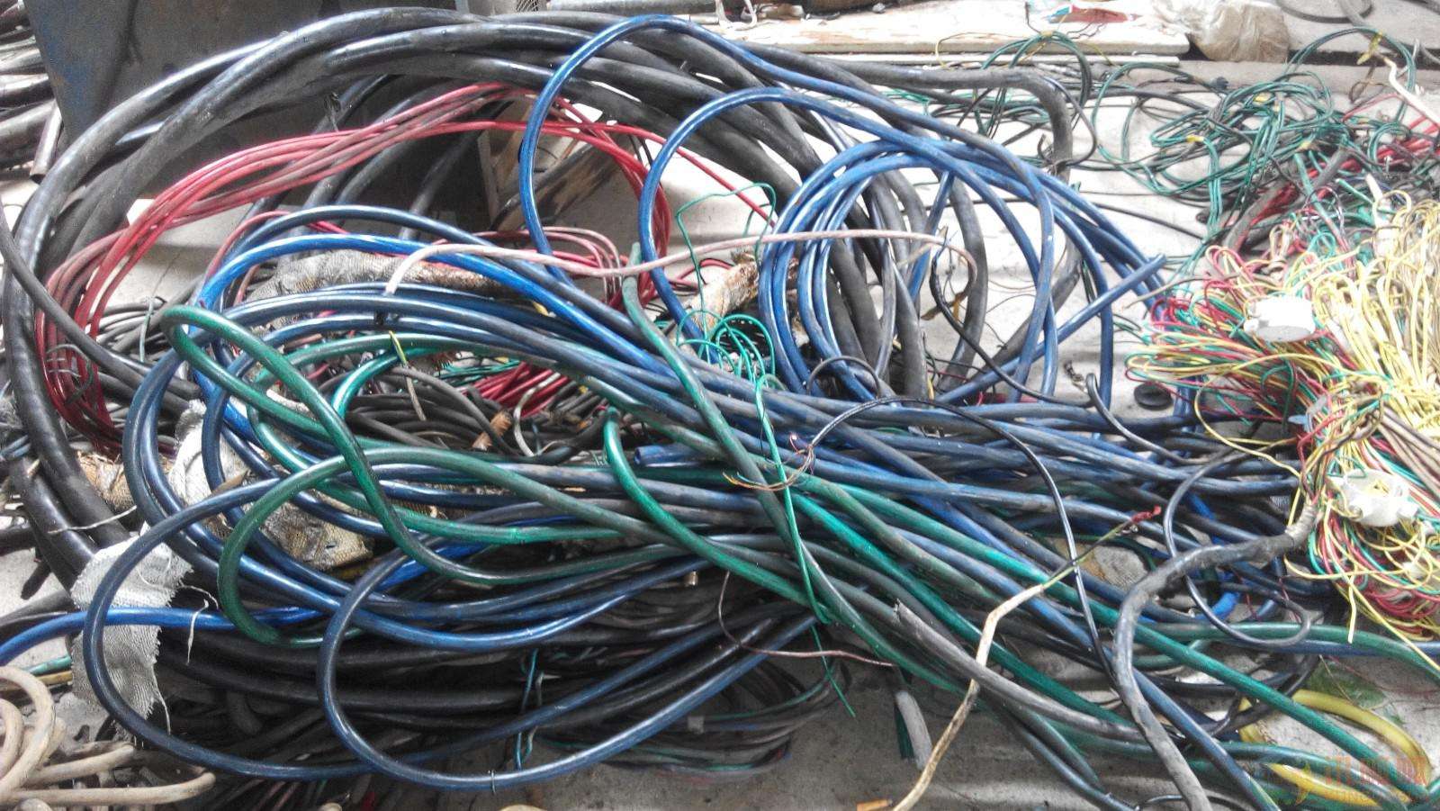 广州二手电线回收价格，广州电线回收，电线回收厂家，粤恒电缆回收厂家 废旧电缆回收图片