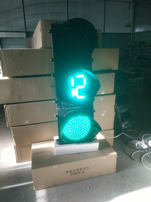 郑州LED道路交通红绿灯| 郑州LED道路交通红绿灯直销| 郑州LED道路交通红绿灯供应