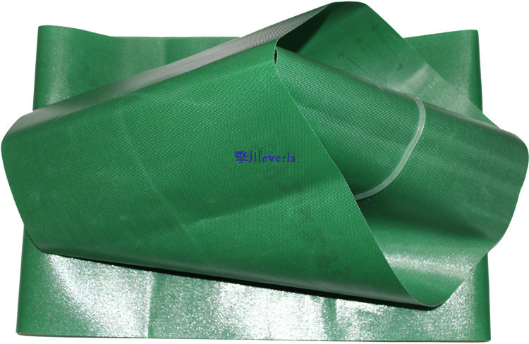 0.6MM超薄PVC绿色轻型输送带 表面涂PVC胶中间加透明PU导条传送带图片