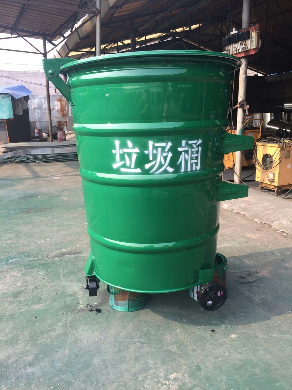 青蓝铁制垃圾桶 大容量铁桶环卫箱 加厚材质 现货充足
