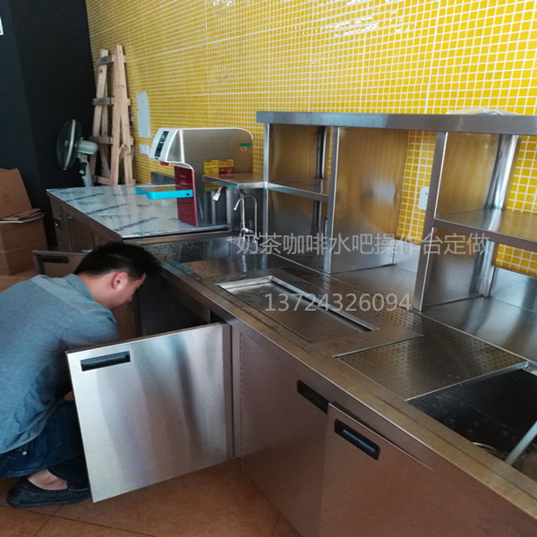 深圳奶茶店冷藏操作台厂家 承接定做水吧厨房双层操作台水池操作台批发