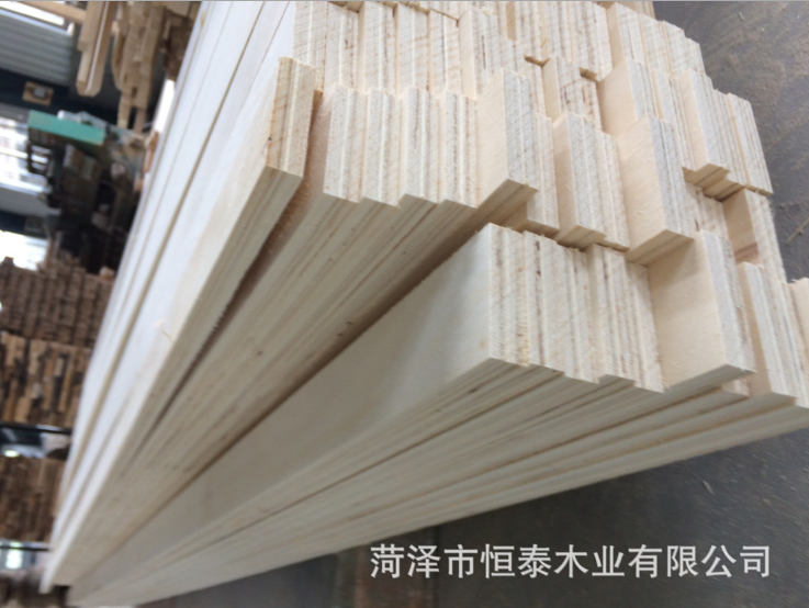 LVL顺向无缝胶合板 杨木多层木线条  杨木多层板木线条厂家  卡边条基材厂家