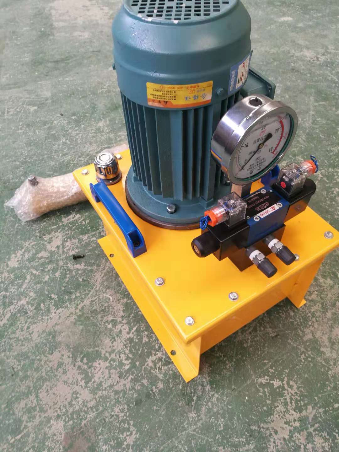 供应液压电动泵液压系统价格  压力63MPa 液压电动泵价格，液压系统价格。