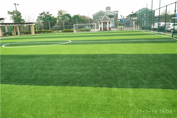 人造草足球场，人造草足球场，标准环保人造草足球场施工建设标准环保人造草足球