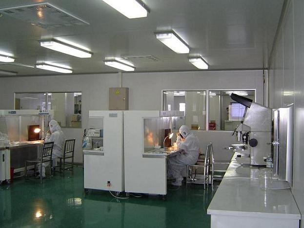西安千级洁净室实验室施工图片