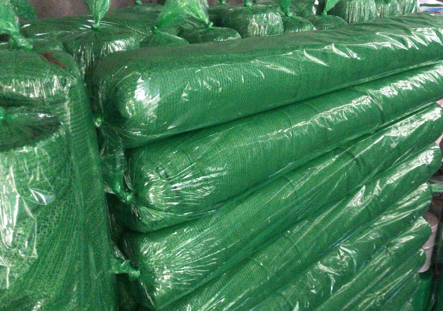 供应上海苏州绿色遮阳网 塑料防晒网图片