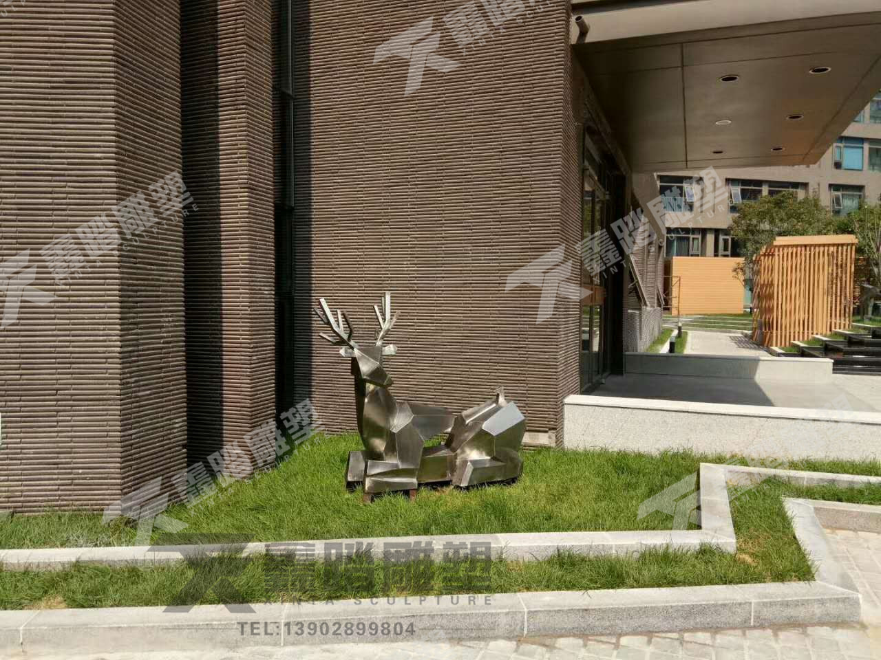 几何造型不锈钢艺术造型雕塑鹿 新款不锈钢鹿雕塑图片
