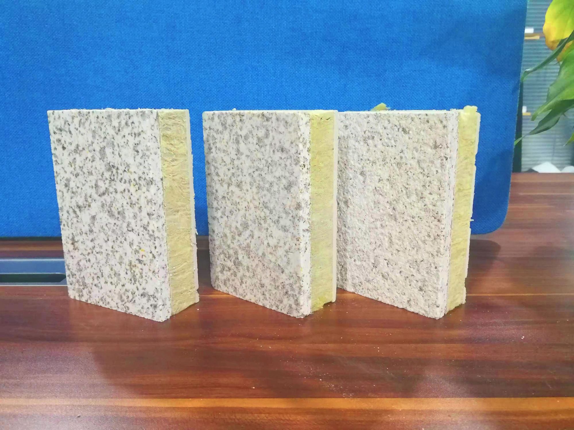新型外墙保温一体板-福建岩棉供应