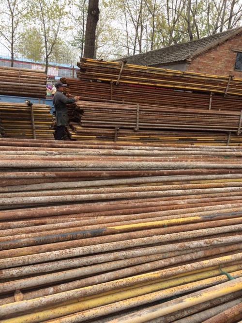 深圳市钢管租赁厂家-出售新旧钢管-回收旧建筑材料图片