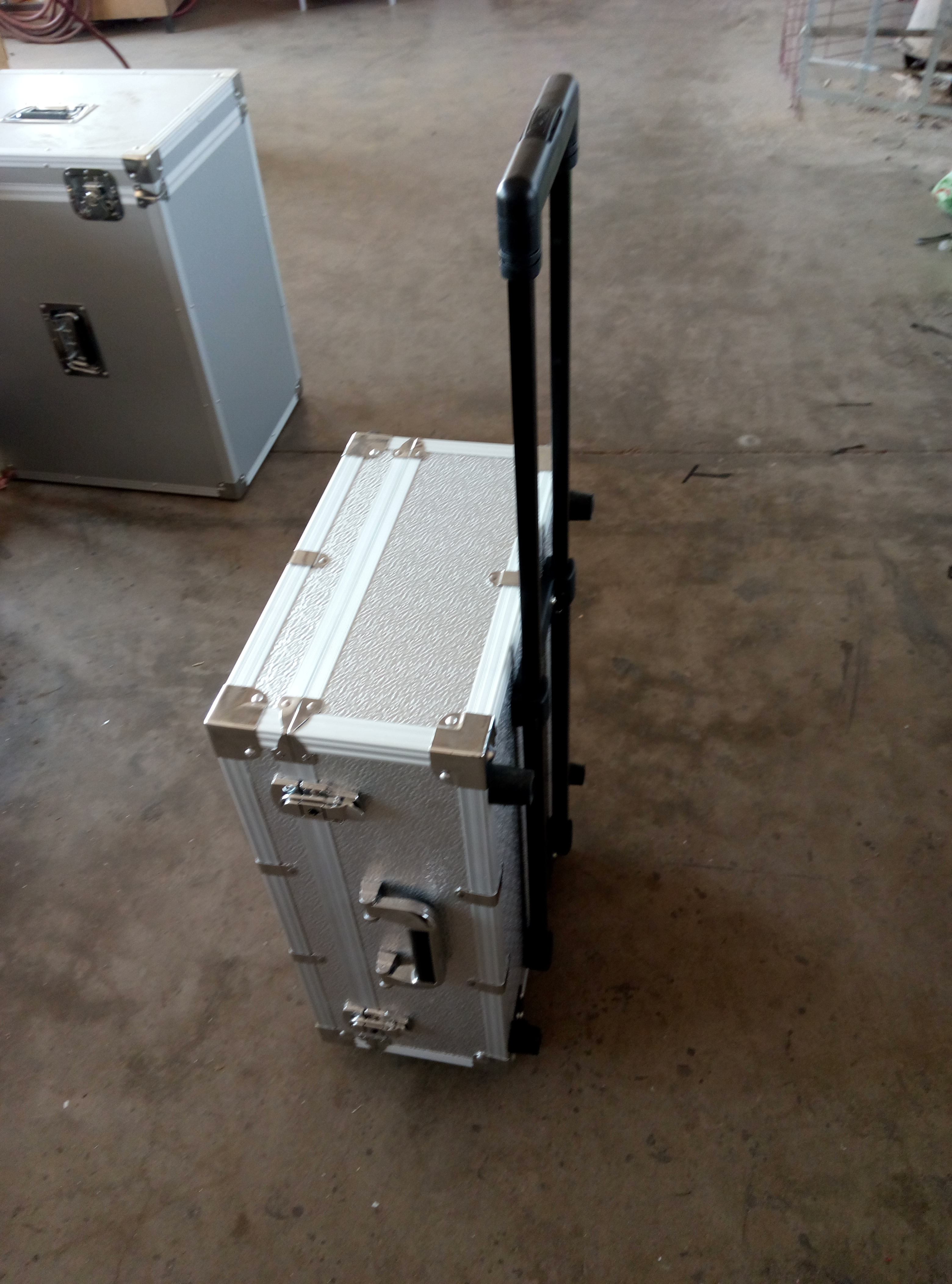 供应沈阳铝箱铝合金箱航空箱拉杆箱仪器仪表箱